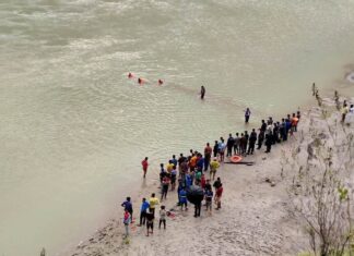 महाकाली नदिमा बगेर एक किशोर बेपत्ता